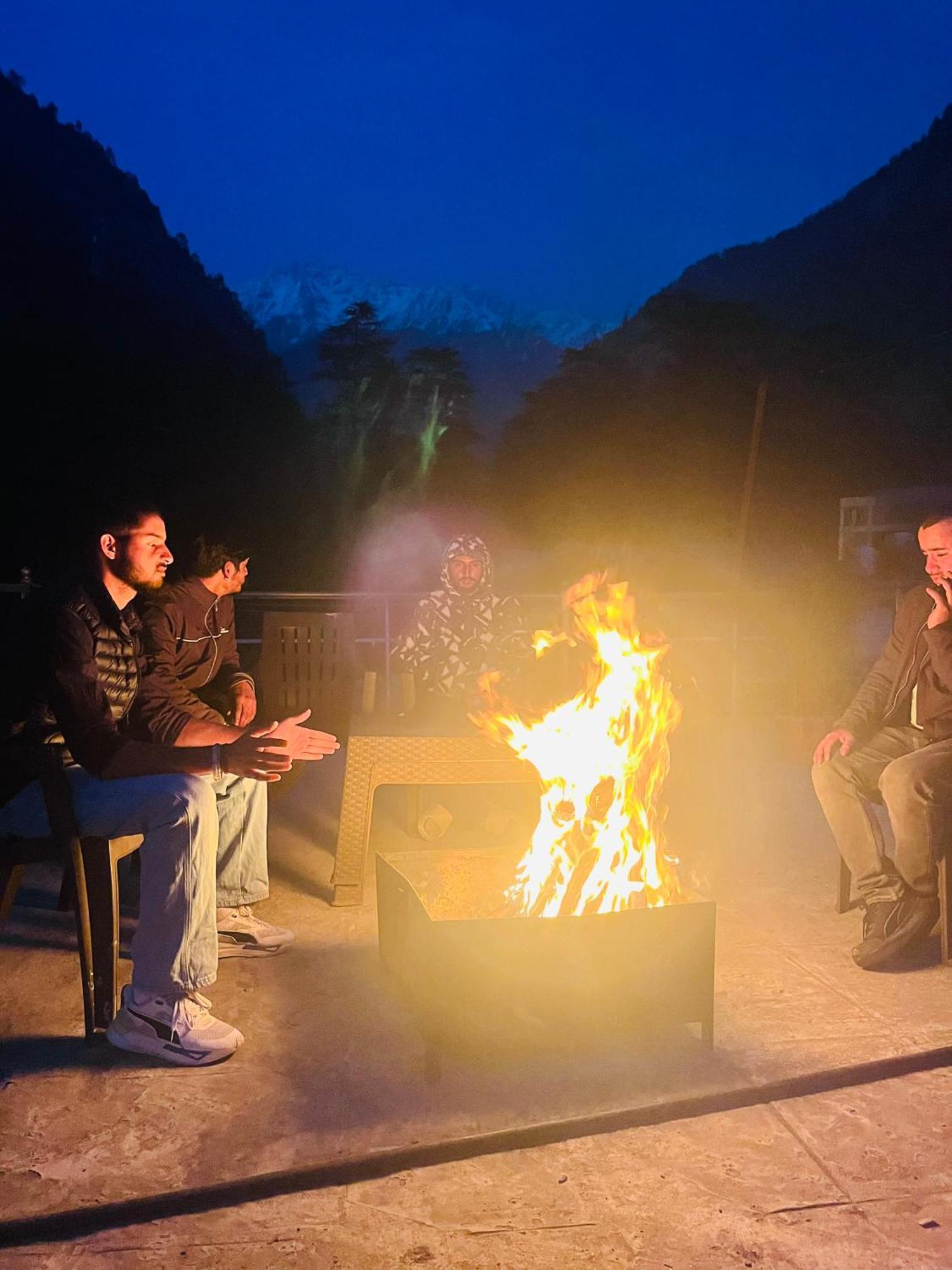 Hotel Pablo Escobar Kasol Exterior photo